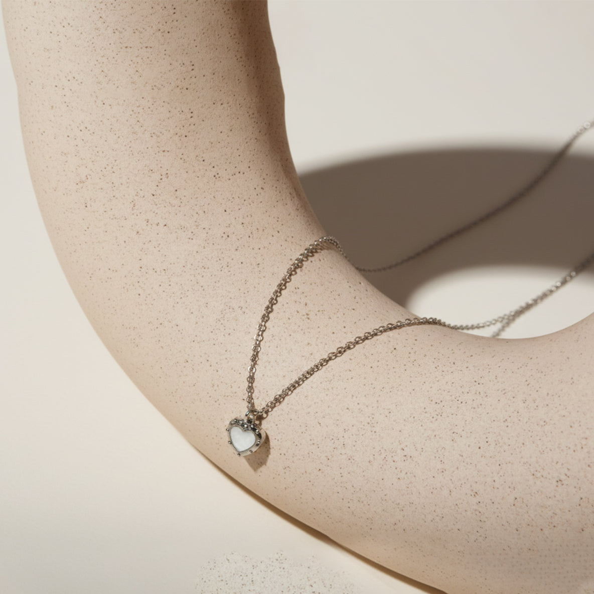 Anti Tarnish Silver Heart Pendant Minimal Chain Necklace for Women